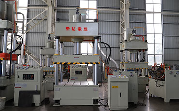 選擇四柱液壓機(jī)時(shí)從哪些方面做判斷？